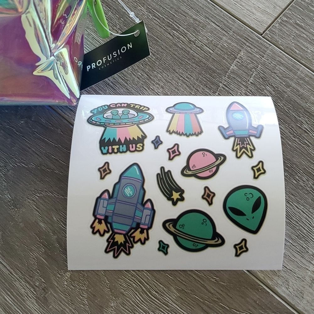 Profusion Cosmetics Bag - Picture 3 of 3